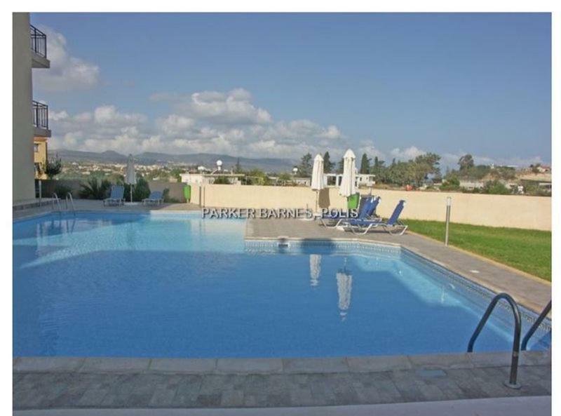 Apartment Oasis Polis Buitenkant foto